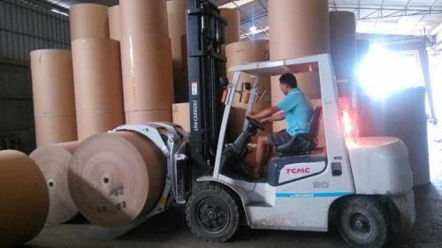 කඩදාසි රෝල් කලම්ප